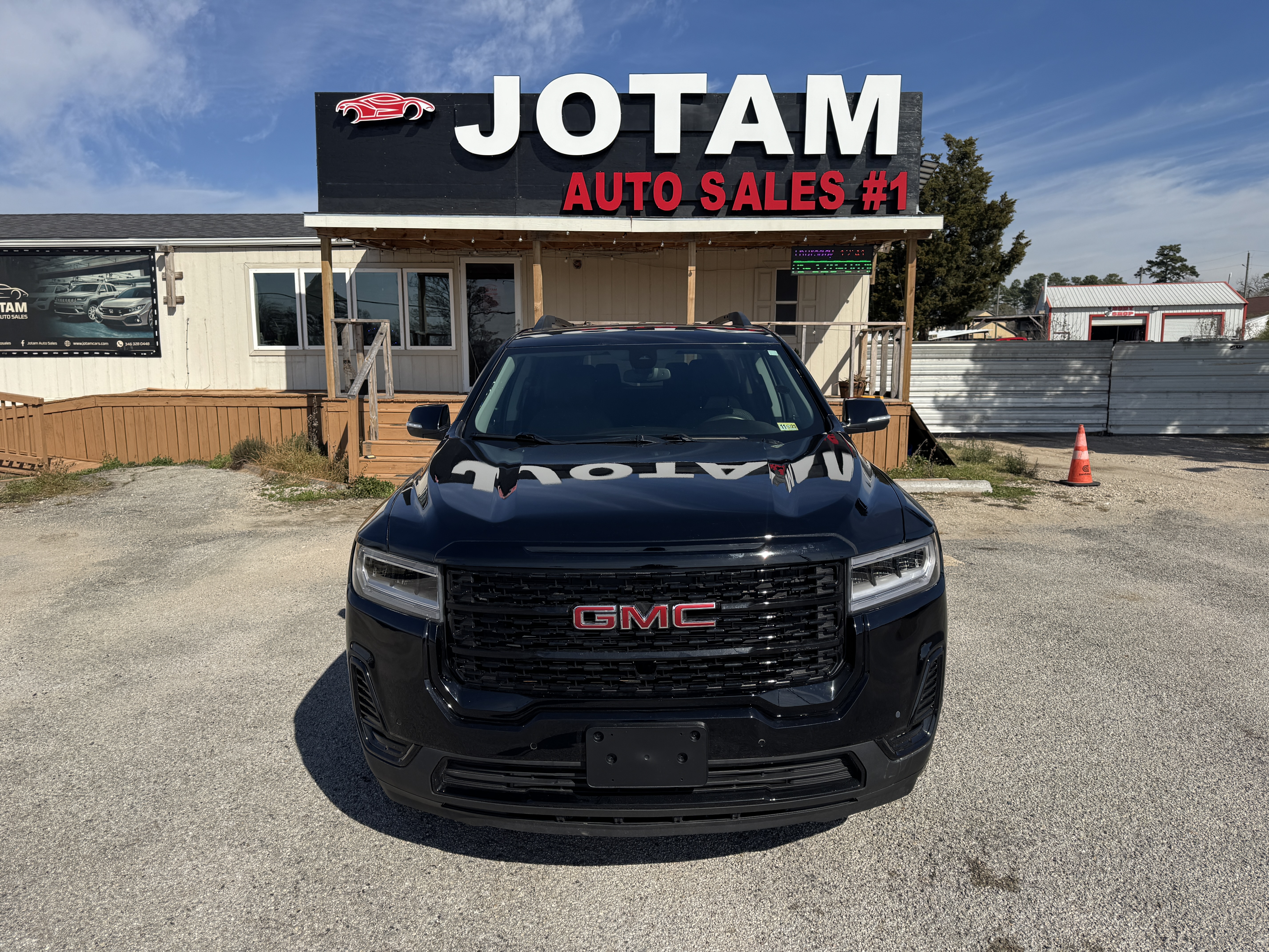 2023 GMC Acadia SLE AWD's photo