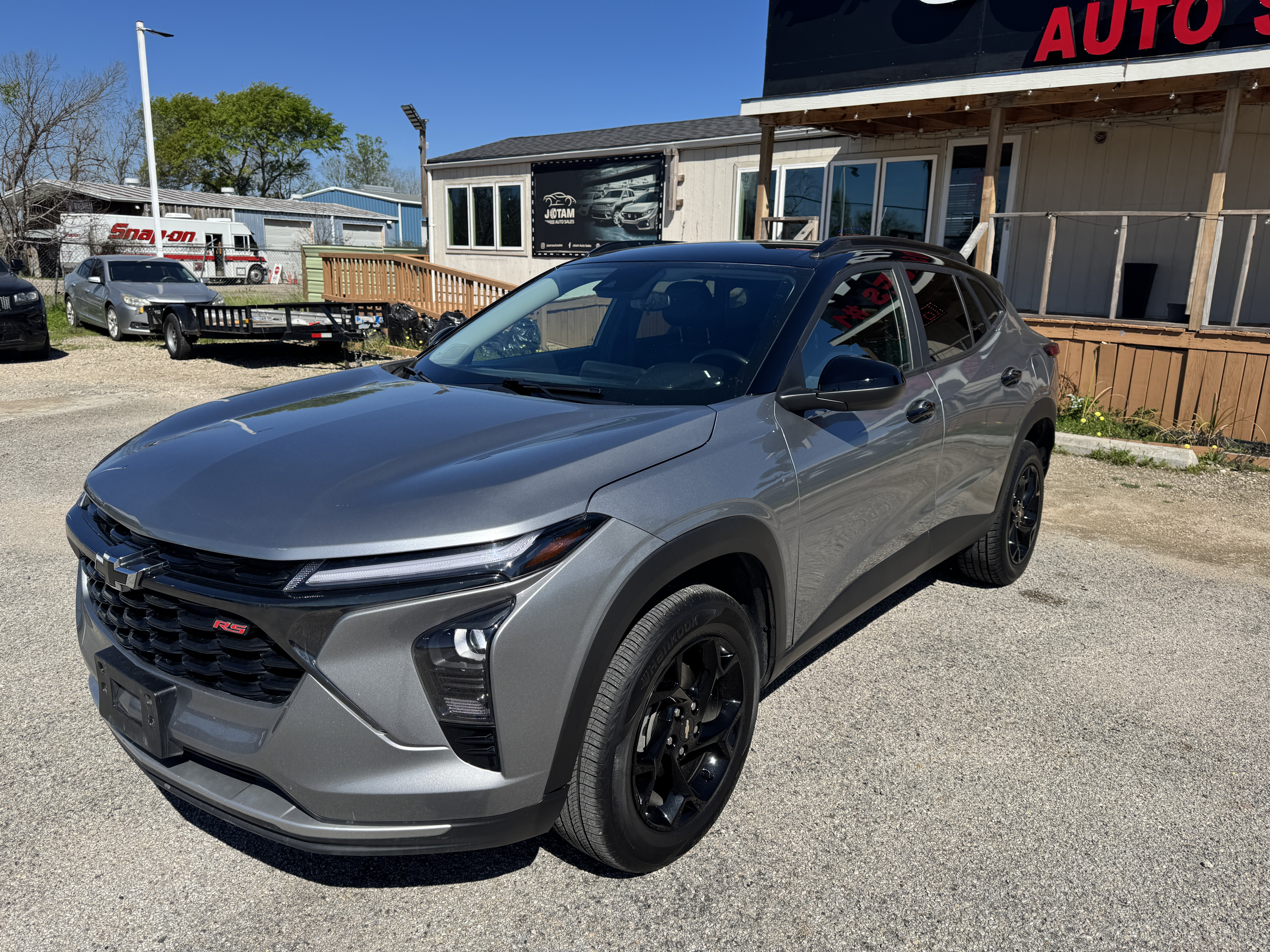 2024 Chevrolet Trax LT