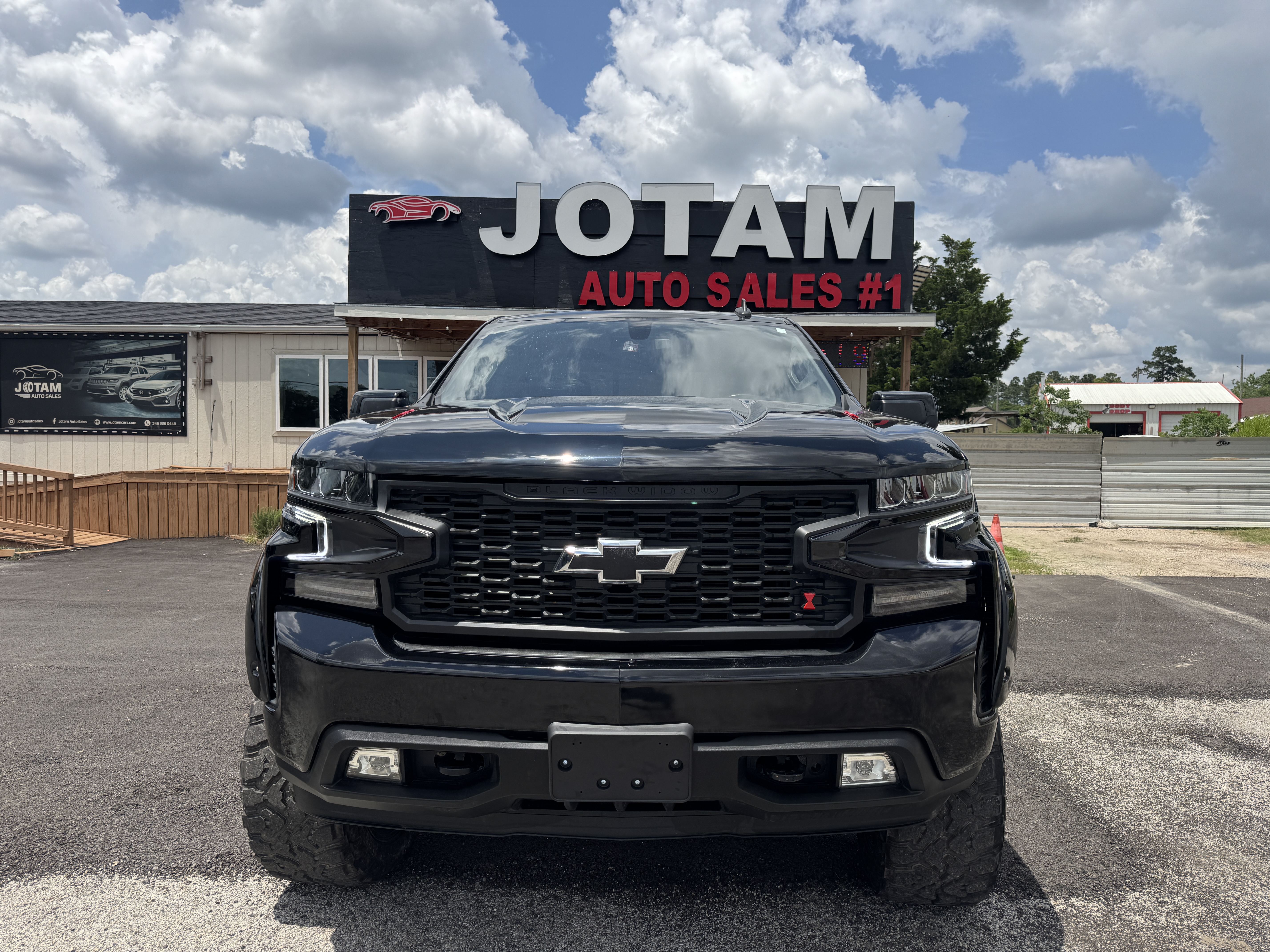 2021 Chevrolet Silverado 1500 RST 4X4 Crew Cab Short Box's photo